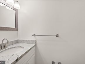 2030 N Adams Street 303, Arlington VA 22201