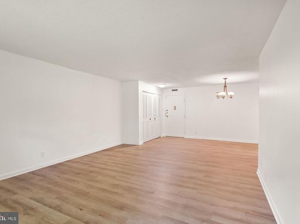2030 N Adams Street 303, Arlington VA 22201