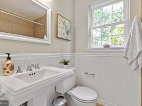 4855 27TH Road S, Arlington VA 22206