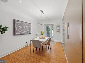 2123 Cypress Street, Philadelphia PA 19103