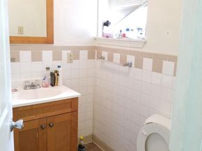 1704 W Diamond Street, Philadelphia PA 19121