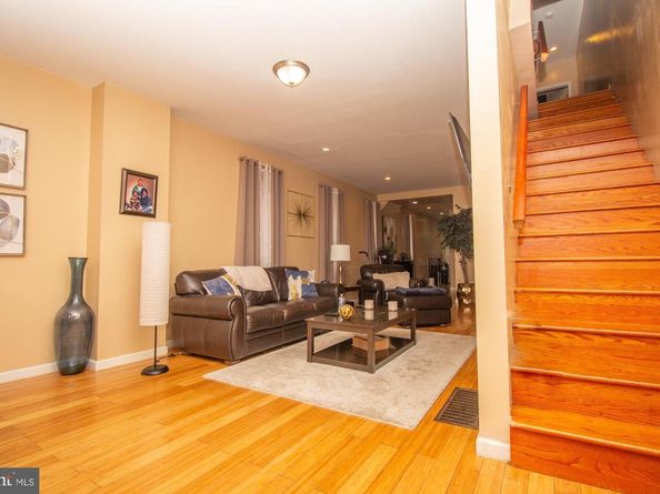 5528 N Lawrence Street, Philadelphia PA 19120
