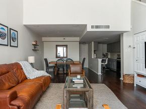 528 Manning Walk, Philadelphia PA 19106