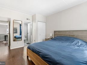 528 Manning Walk, Philadelphia PA 19106