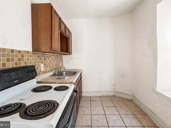 802 E Chelten Avenue, Philadelphia PA 19138