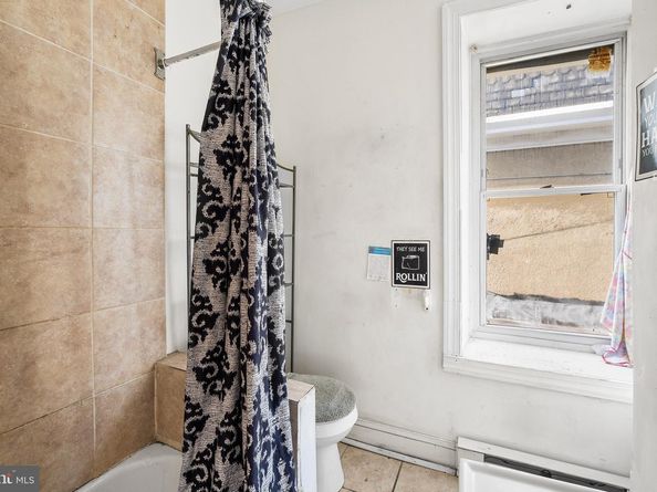 802 E Chelten Avenue, Philadelphia PA 19138