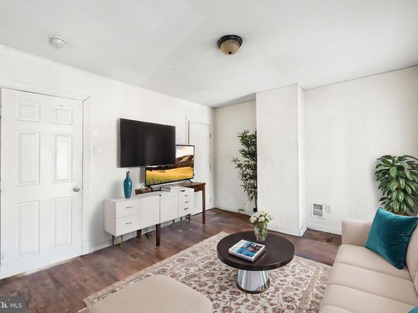 802 E Chelten Avenue, Philadelphia PA 19138