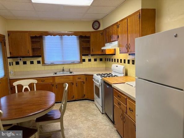 2642 S 17TH Street, Philadelphia PA 19145