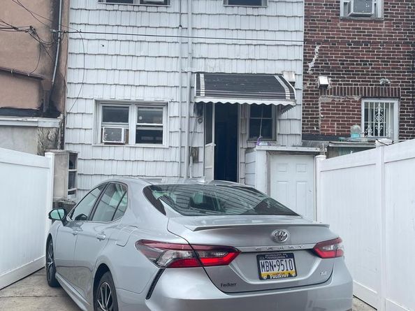 2702 S Darien Street, Philadelphia PA 19148