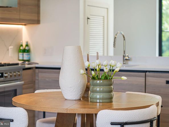 2905 Newark Street NW, Washington DC 20008