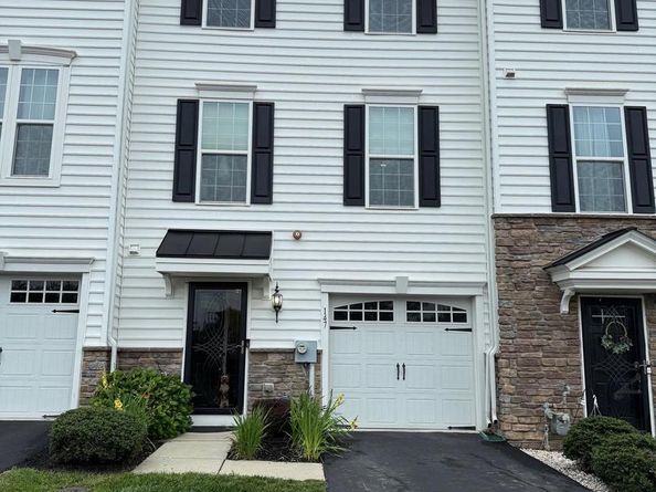 147 Old Cedarbrook Road 26, Wyncote PA 19095