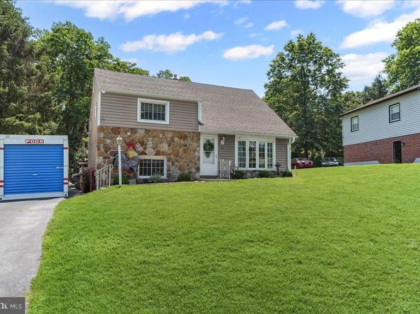 15 Pearson Drive, Springfield PA 19064