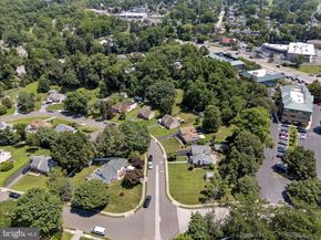 15 Pearson Drive, Springfield PA 19064