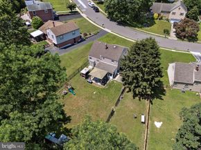 15 Pearson Drive, Springfield PA 19064