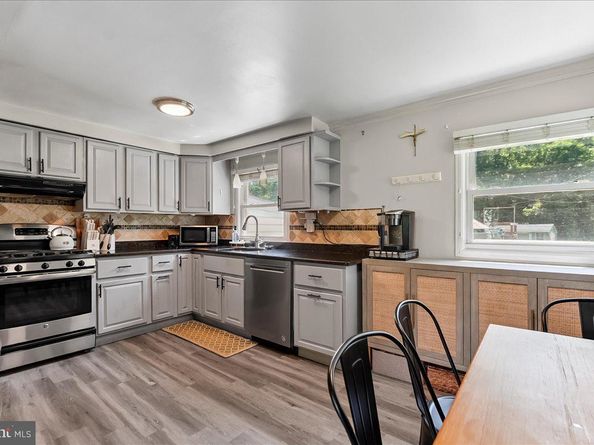 15 Pearson Drive, Springfield PA 19064