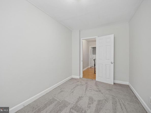5628 N 18TH Street, Philadelphia PA 19141