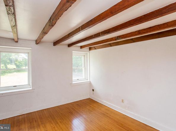577 Sackettsford Road, Warminster PA 18974