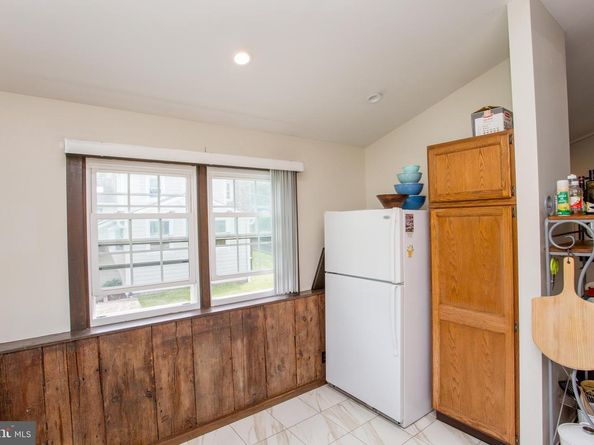 577 Sackettsford Road, Warminster PA 18974