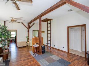 577 Sackettsford Road, Warminster PA 18974
