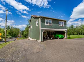 577 Sackettsford Road, Warminster PA 18974