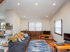 577 Sackettsford Road, Warminster PA 18974