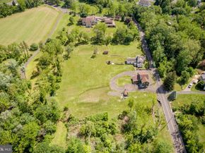 577 Sackettsford Road, Warminster PA 18974