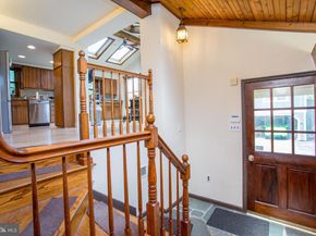 577 Sackettsford Road, Warminster PA 18974