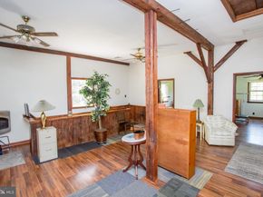 577 Sackettsford Road, Warminster PA 18974
