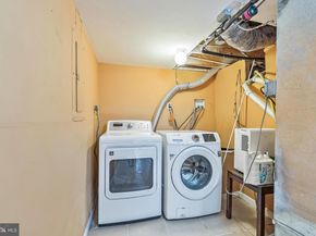 419 N Budd Street, Philadelphia PA 19104