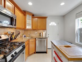 419 N Budd Street, Philadelphia PA 19104