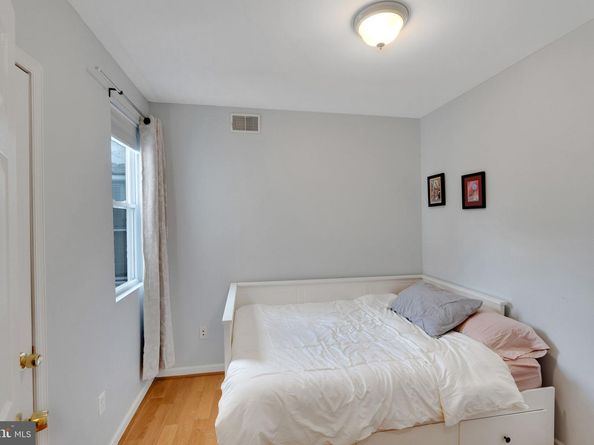 419 N Budd Street, Philadelphia PA 19104