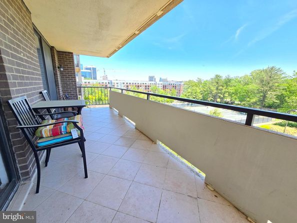 1800 Old Meadow Road 303, Mclean VA 22102
