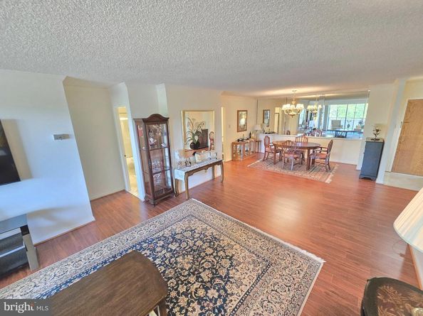 1800 Old Meadow Road 303, Mclean VA 22102