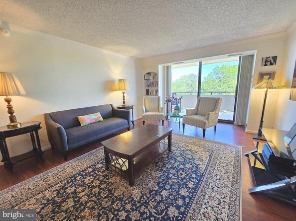 1800 Old Meadow Road 303, Mclean VA 22102