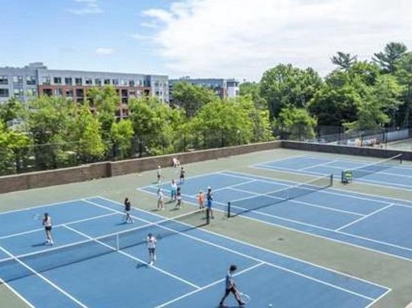1800 Old Meadow Road 303, Mclean VA 22102