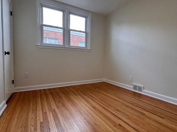 1114 Brighton, Philadelphia PA 19111
