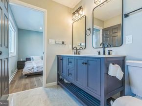 2425 Skyland Place SE, Washington DC 20020