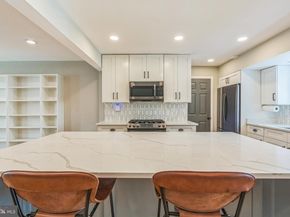 2425 Skyland Place SE, Washington DC 20020