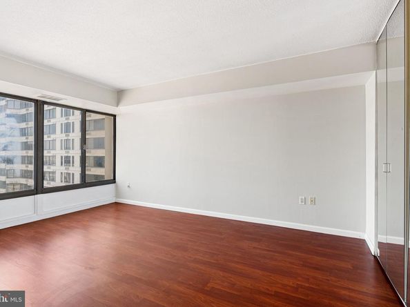 2001 Hamilton Street 1614, Philadelphia PA 19130