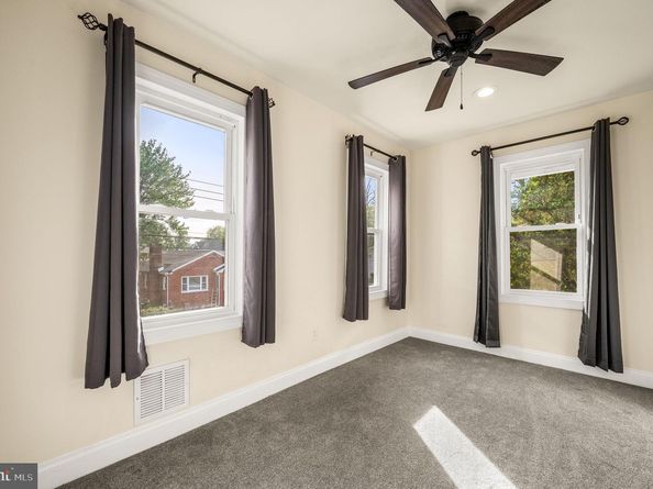 306-308 Ridley Avenue, Folsom PA 19033