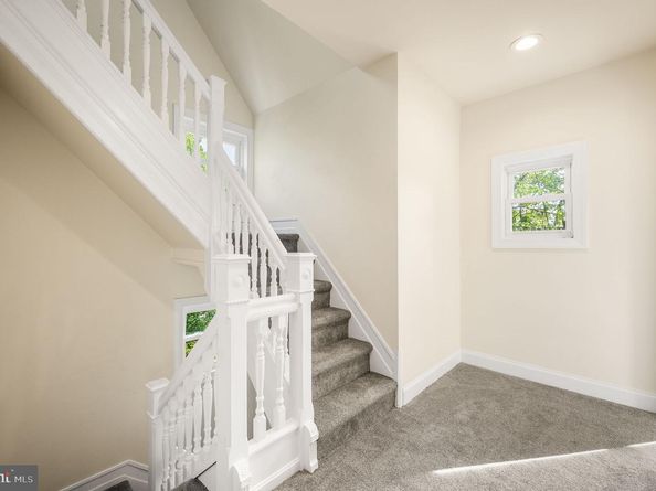 306-308 Ridley Avenue, Folsom PA 19033