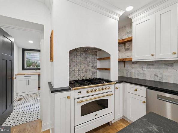 858 Perkiomen Street, Philadelphia PA 19130
