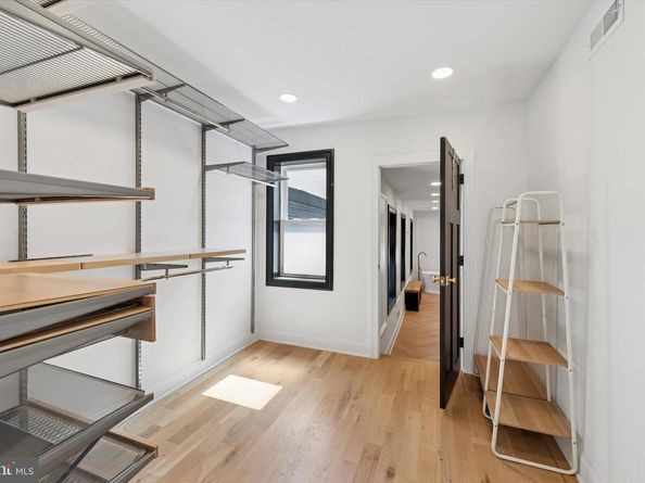 858 Perkiomen Street, Philadelphia PA 19130