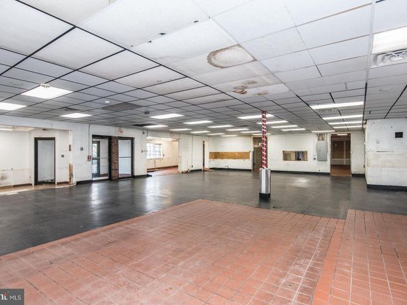 4624 Rhawn Street, Philadelphia PA 19136