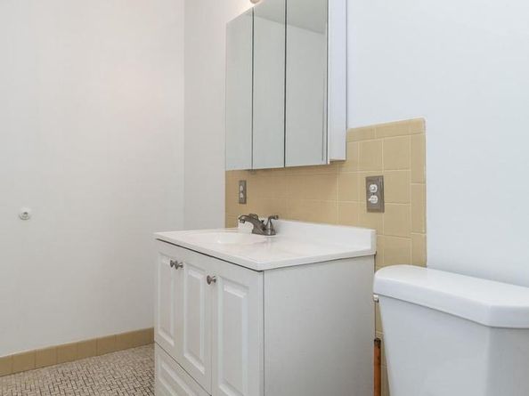 4624 Rhawn Street, Philadelphia PA 19136
