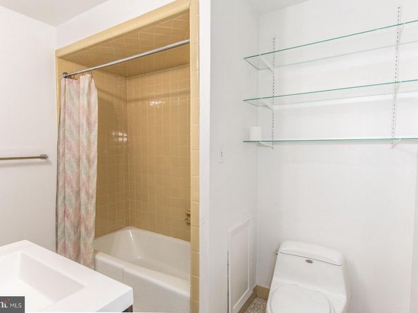 4624 Rhawn Street, Philadelphia PA 19136