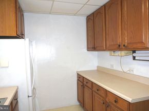 7802 Arlington Avenue, Upper Darby PA 19082