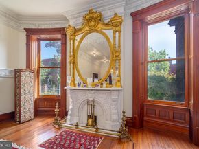 2201 Green Street, Philadelphia PA 19130