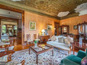 2201 Green Street, Philadelphia PA 19130
