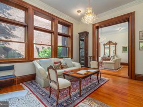 2201 Green Street, Philadelphia PA 19130